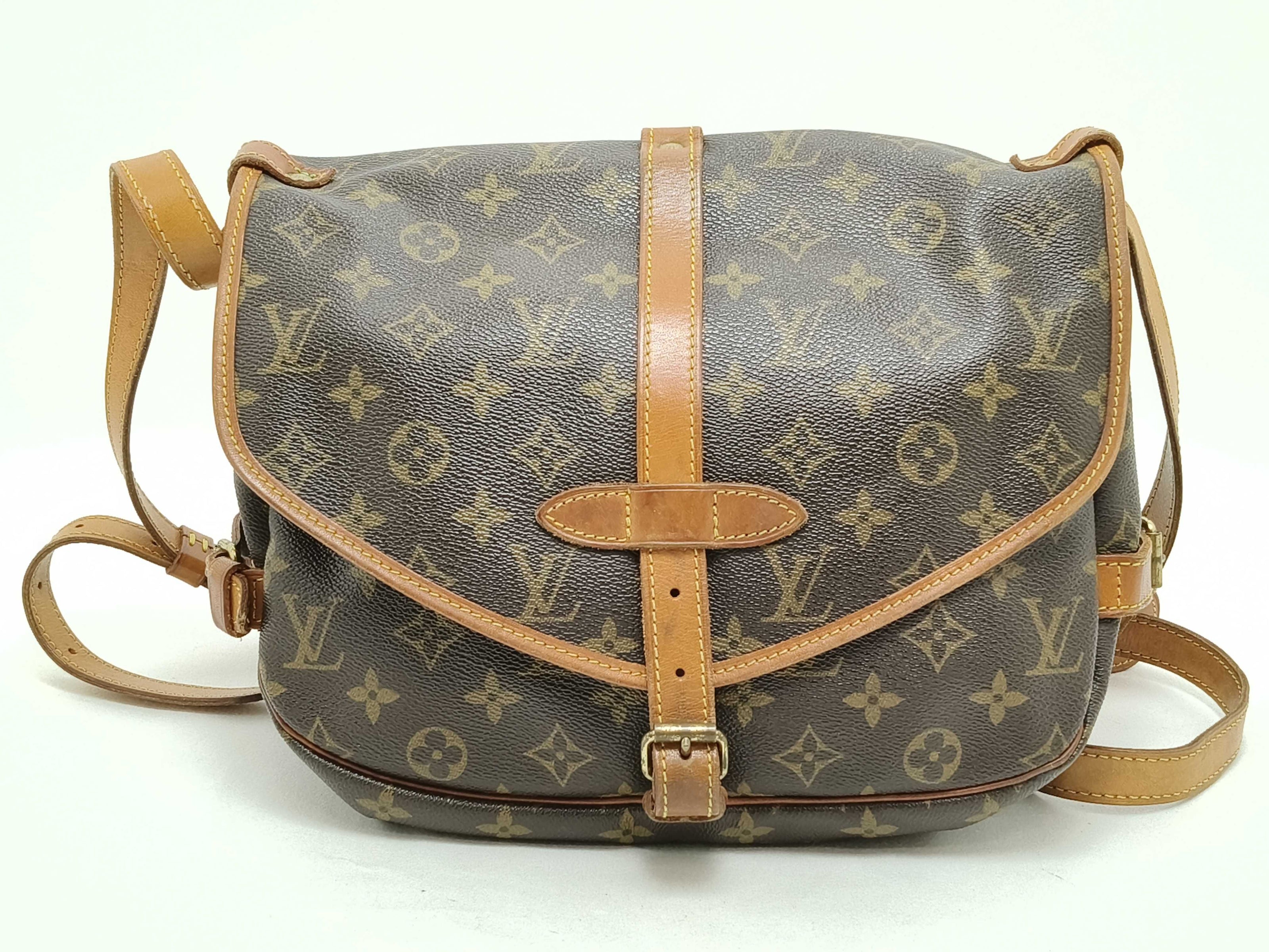 Louis Vuitton Saumur 30