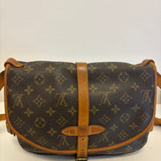 Louis Vuitton Saumur 30