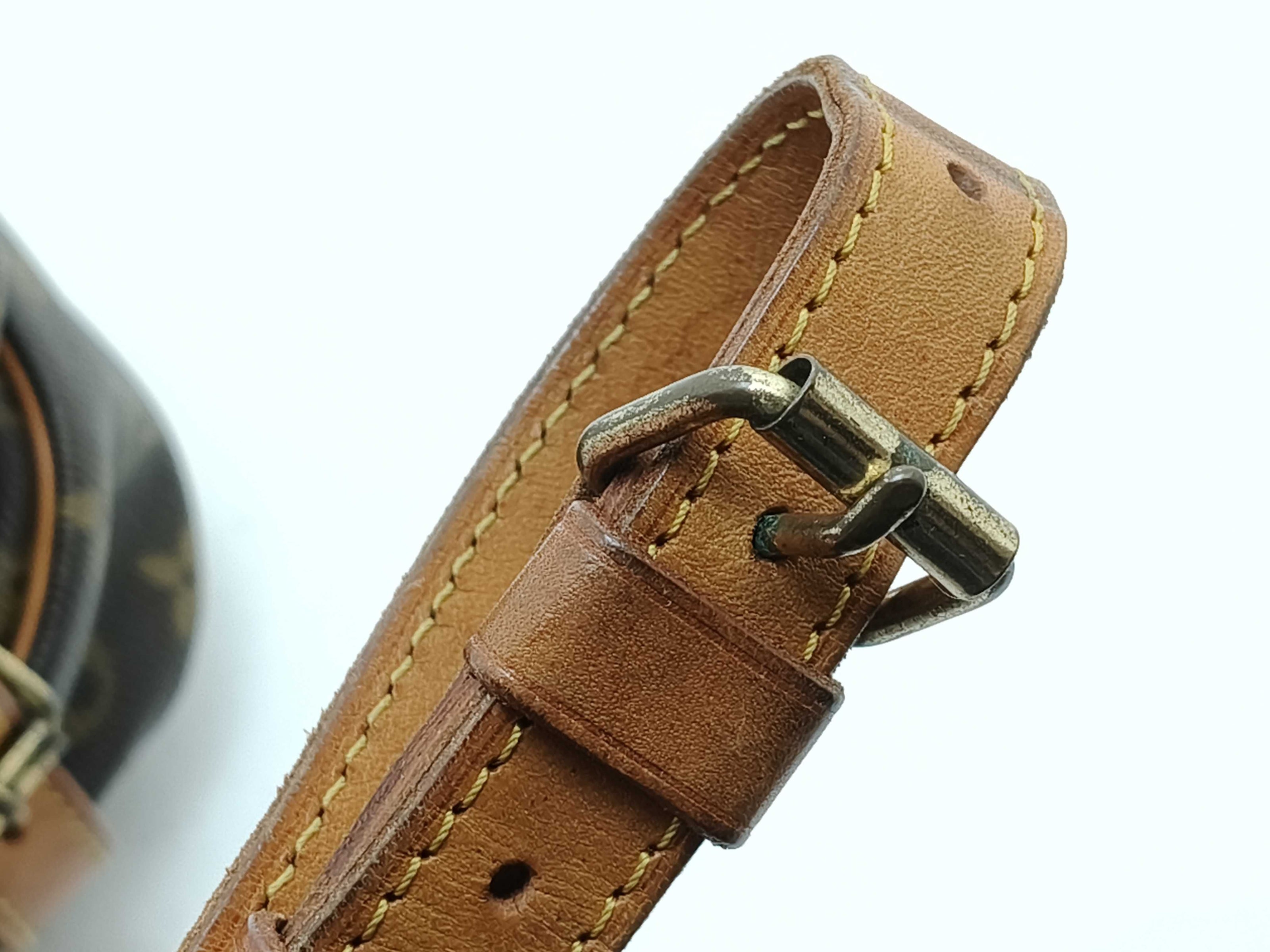 Louis Vuitton Saumur 30