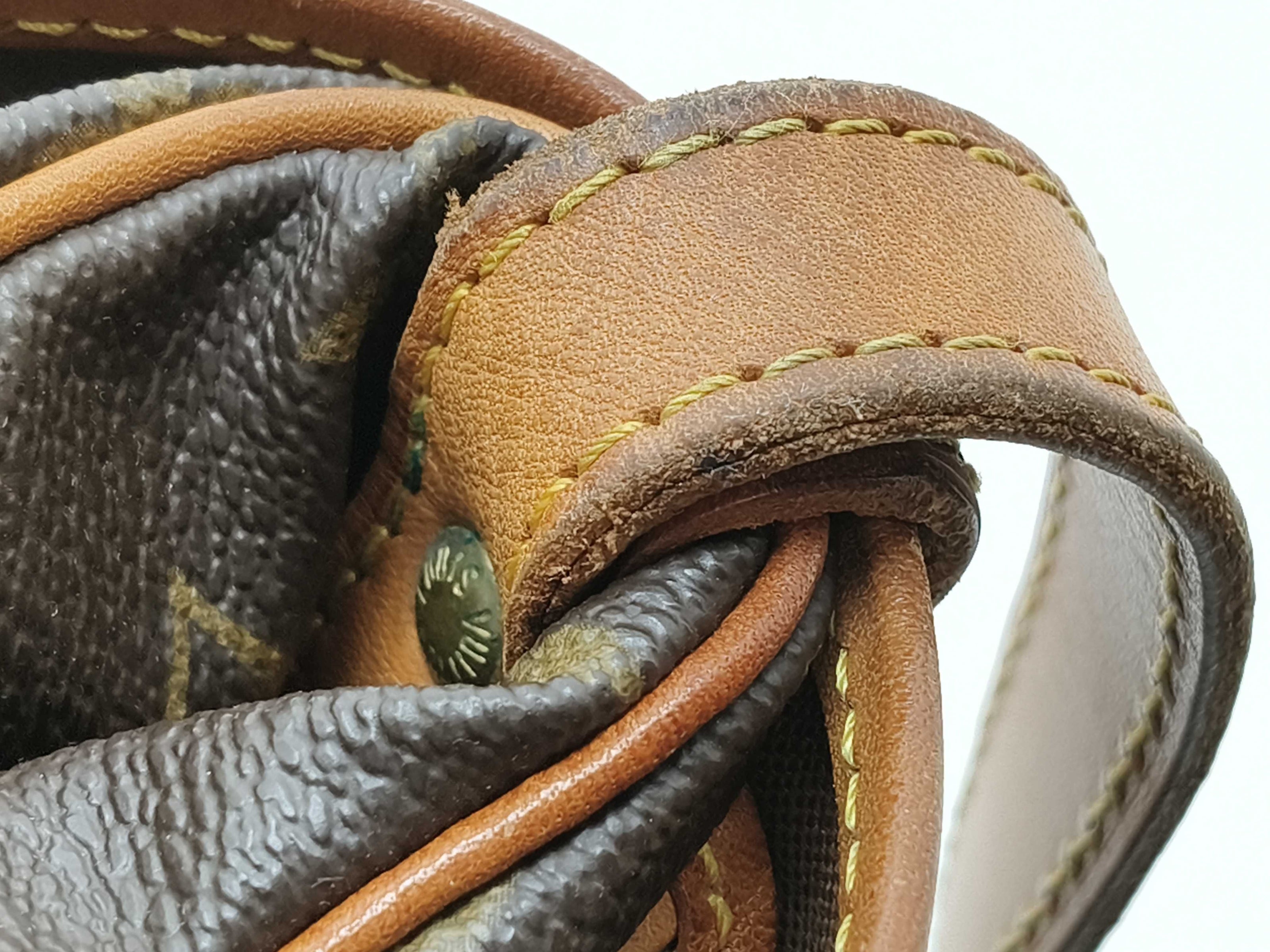 Louis Vuitton Saumur 30