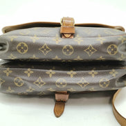Louis Vuitton Saumur 30