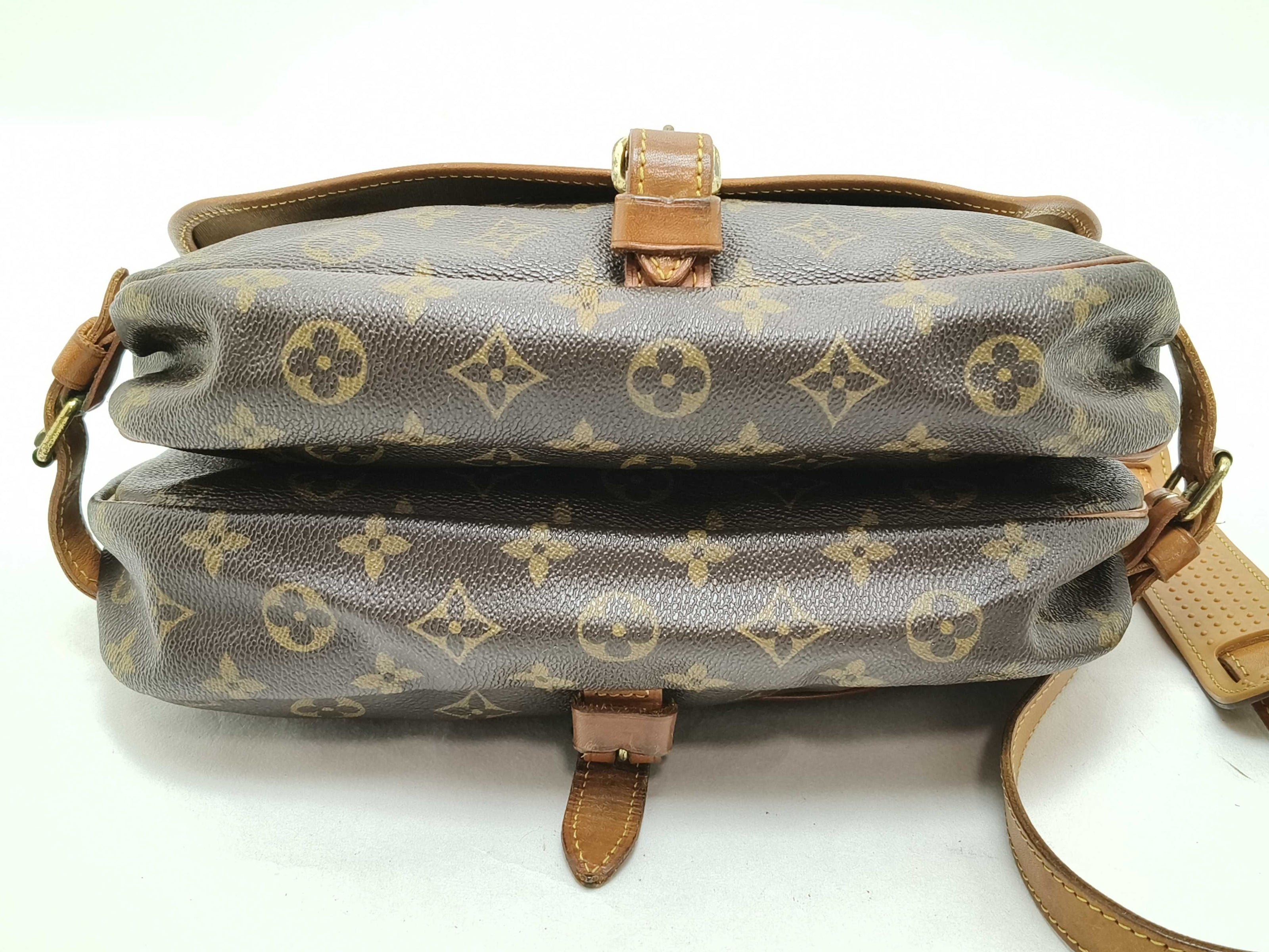 Louis Vuitton Saumur 30