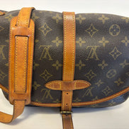 Louis Vuitton Saumur 30