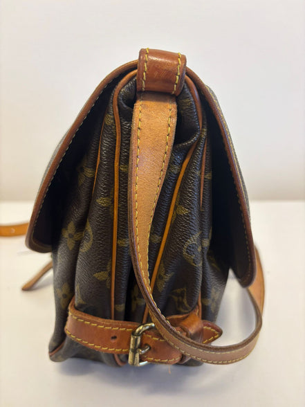 Louis Vuitton Saumur 30